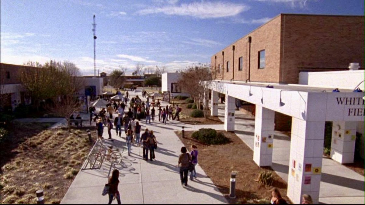 OTHdiary's tweet photo. There’s only one Tree Hill, and it’s your home. https://t.co/GEvJ1Z0Qwy