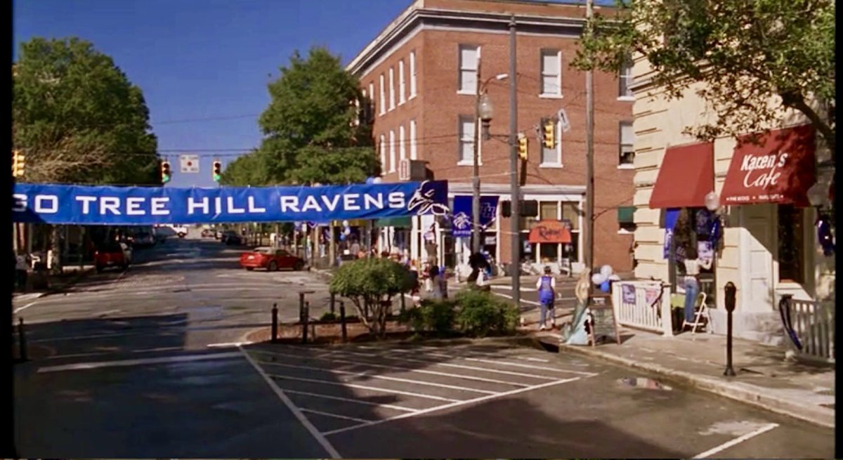 OTHdiary's tweet photo. There’s only one Tree Hill, and it’s your home. https://t.co/GEvJ1Z0Qwy