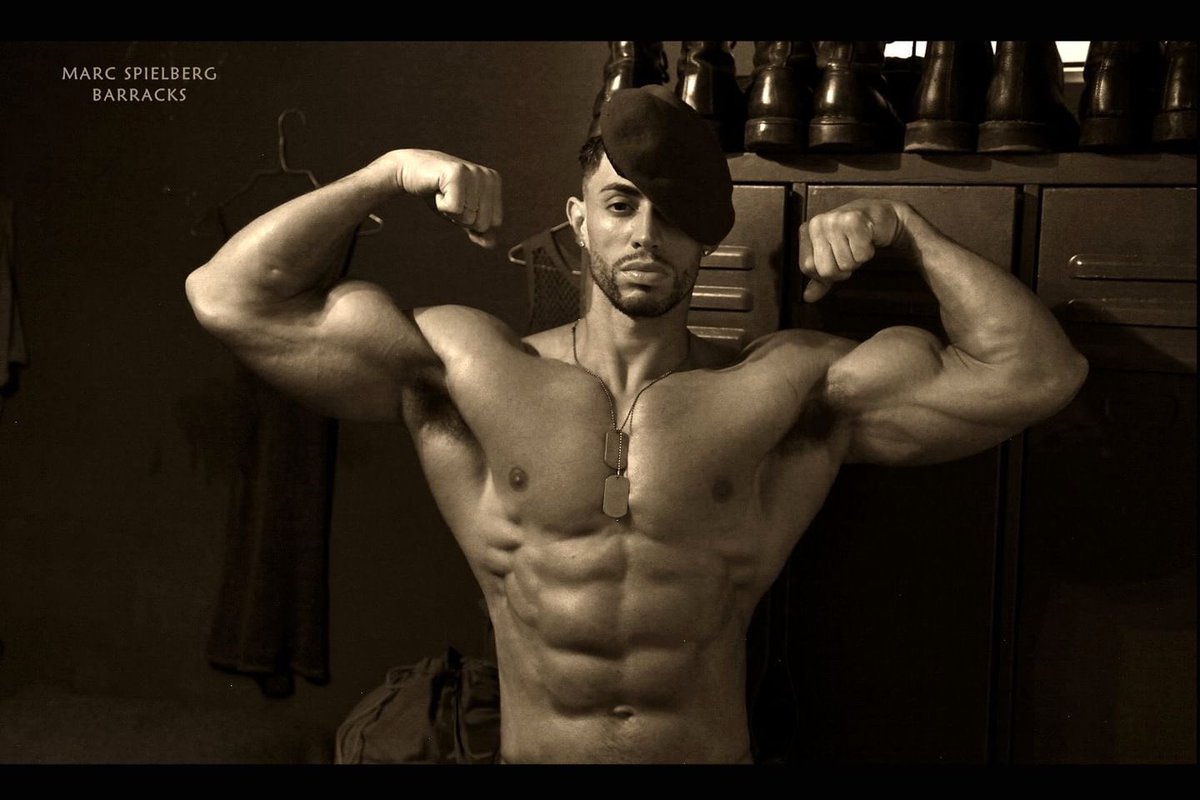 BIG BOI!💪🏼😏 Hayden Monteleone @supernovasteele