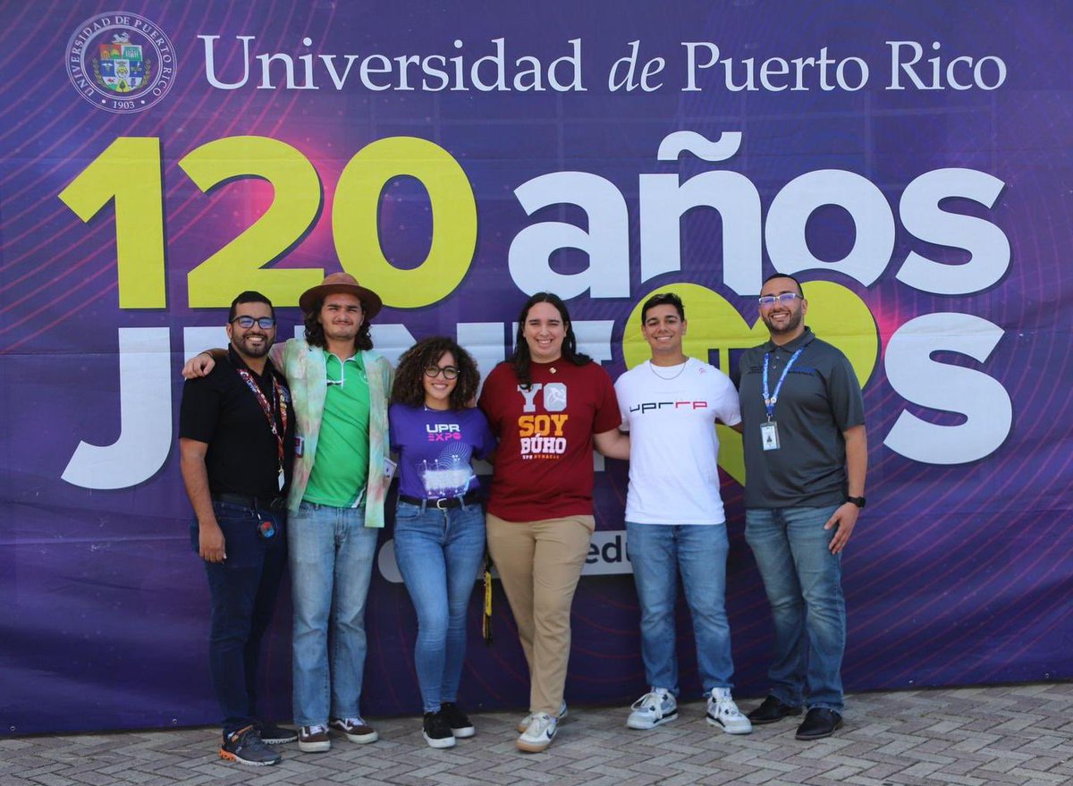 Hoy, algunos miembros de nuestro Caucus Estudiantil dijeron presente en el UPR-EXPO llevado a cabo en el Complejo Ferial de Ponce. 

Las solicitudes a nuestro sistema universitario están abiertas y disponibles, ¡forma parte de esta hermosa lucha!

#AdmisionesUPR #SolicitaYa