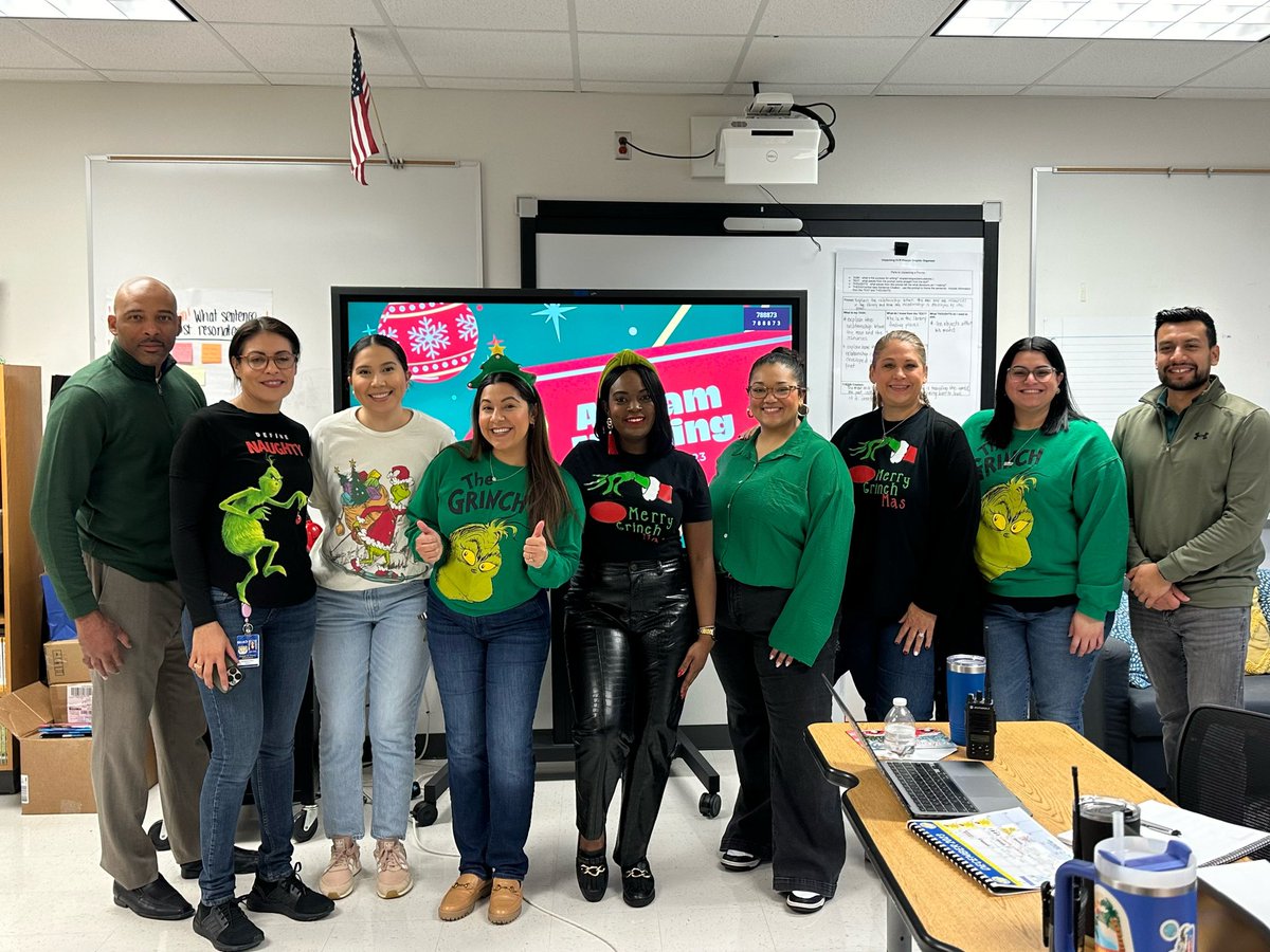Padilla_AA's tweet photo. Our hearts grew three sizes thinking about Truett! 💙💙💙 #HolidayFun #Tigers12Days 🌲 @TeamDallasISD @ACEDallasISD @REHdz79 https://t.co/F2hK0qu370