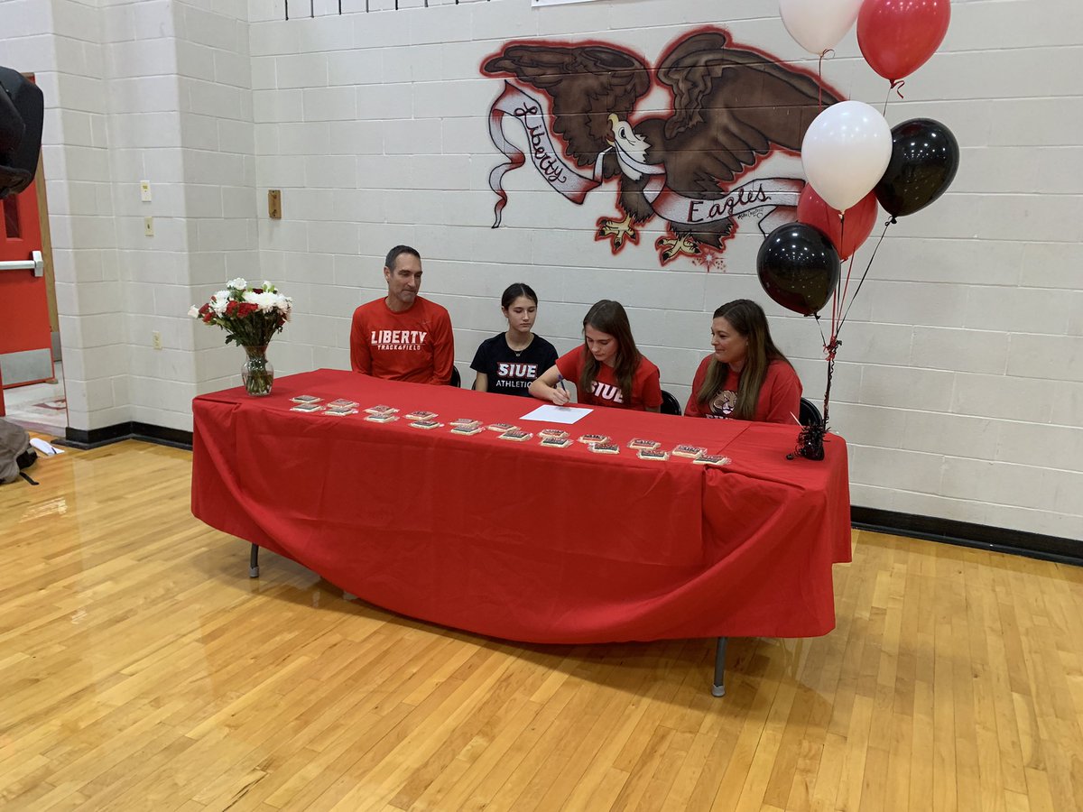 Liberty HS Track/XC tweet media