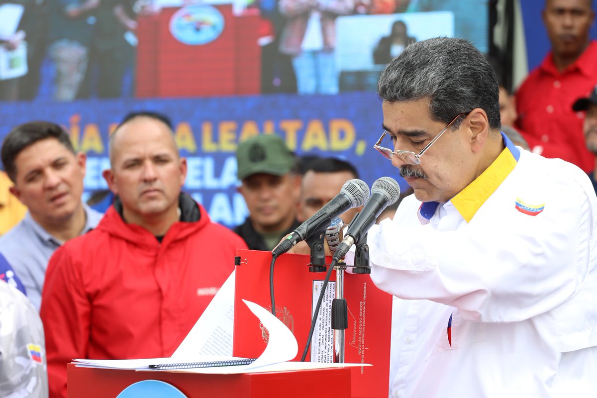 Nicolás Maduro tweet media