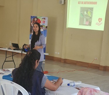 Educadora del @PDhgt de #Fraijanes participó taller acerca de los derechos de la niñez y adolescencia, dirigido a docentes del sector público. Más información👇 pdh.org.gt/comunicacion/n…