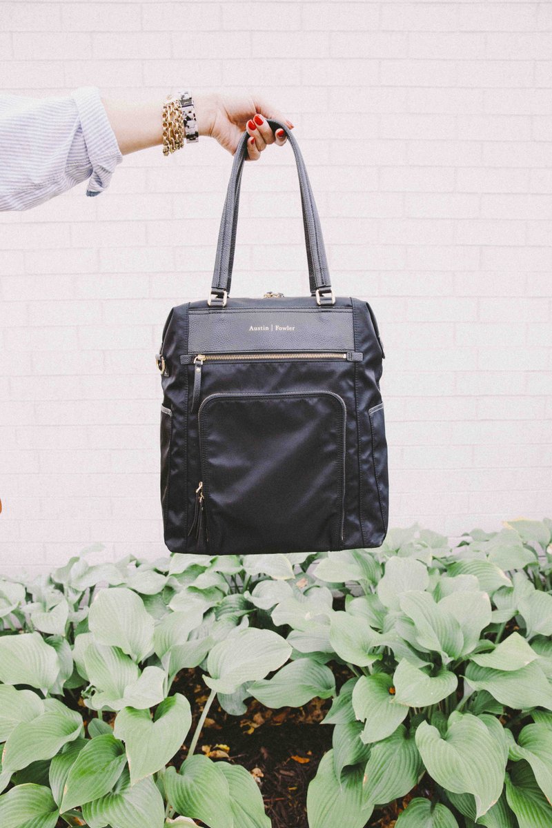 AustinandFowler's tweet photo. 50% off all outlet items? 
*Add to cart, checkout, repeat* 
 
Still need to buy Christmas gifts for your loved ones? There has never been a more perfect time to add an A | F bag to your cart and give the perfect gift of style and organization all in one! https://t.co/qKlxaiMcan