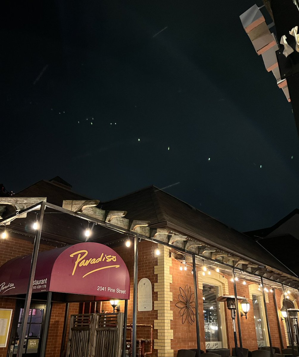 ✨ We are open every single day for lunch and dinner in #BurlOn and #DTOakville!

Reservations are recommended - book online or by phone!

<a href="/OakvilleDwntown/">Downtown Oakville</a> (905) 338-1594
<a href="/DTBurlingtonON/">Downtown Burlington</a>  (905) 639-1176 

#supportlocal #DtBurl #DTOakville #ParadisoFresh