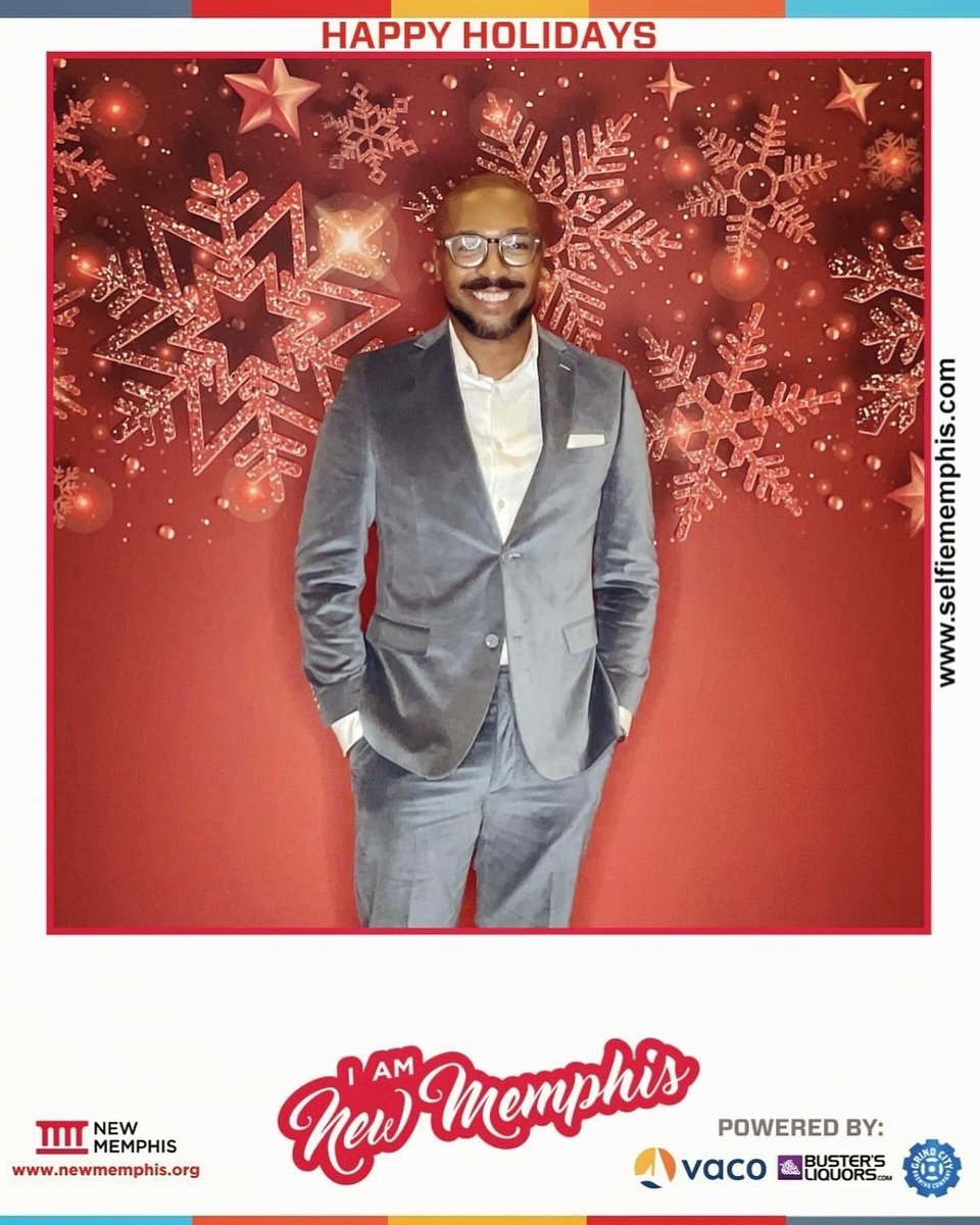 EdwardBogard's tweet photo. Pair(s) well with velvet. 👟 

*see what I did there? 😉

#HappyHolidays #SoGiv #Awareness #Shoes #Smith+Nephew #S+N #OrangeWave #Partnership #NewMemphis https://t.co/wBe8RgZhGB