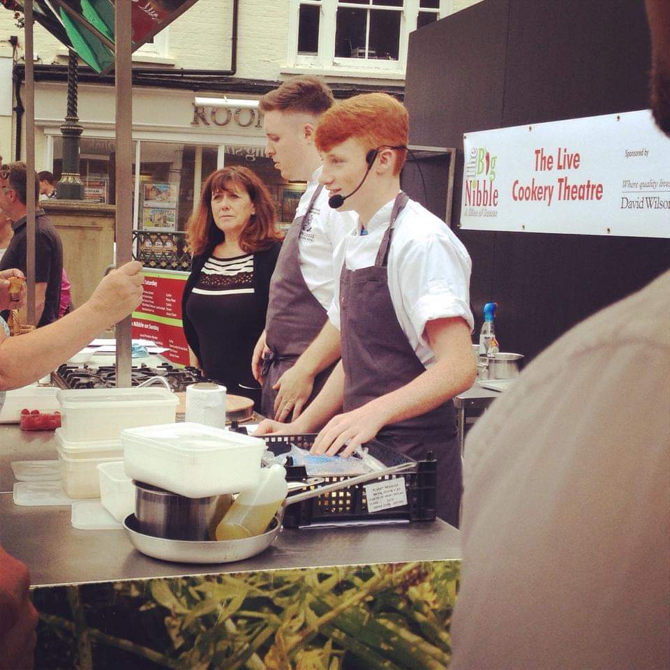 stevenXedwards's tweet image. So proud of the chef you have become @TomHamblet

@MasterChefUK Champion 2023 🏆🏆🏆

Horsham &amp;amp; @SouthLodgeHotel is now officially the MasterChef capital of the UK 🙏😅

When are we doing a guest chef dinner together @EtchFood ? ⏰⏰⏰