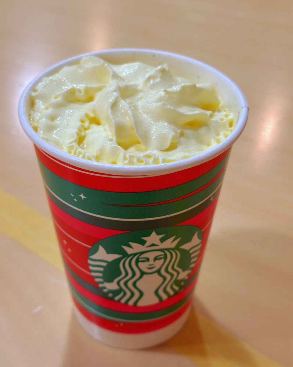 8GoodLife's tweet photo. Limited edition 'Merry Cream White Mocha' at #Starbucks for Christmas 🎄⛄️. 

The cream in this White Mocha becomes a special Merry Cream, perfect for the winter with its rich taste 😋.

#CafeLovers https://t.co/F9p5hbKbh0