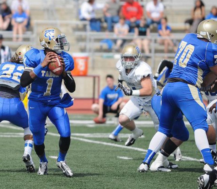 Blessed and honored to receive an offer from Tabor College

 <a href="/CoachDavis314/">Nickolas Davis</a> <a href="/CoachGodfrey_27/">Coach Godfrey</a> <a href="/CoachSmiley983/">Coach Darius Smiley</a> <a href="/creeksrecruits/">Sandy Creek FB Recruiting</a> <a href="/CoachHaywood7/">Tank Haywood</a> <a href="/Gregory17237502/">Gregory Moore</a>