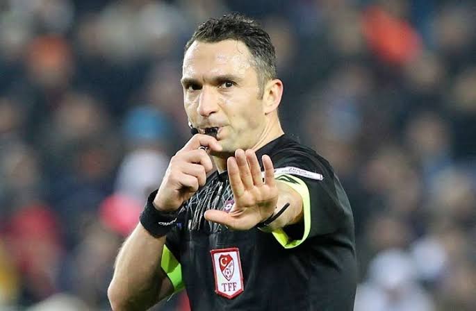 Abdulkadir bitigen sen hakem falan olamazsınnnn sen hakem değilsin lannn 🤬🤬
Galatasaray - Adana Demirspor