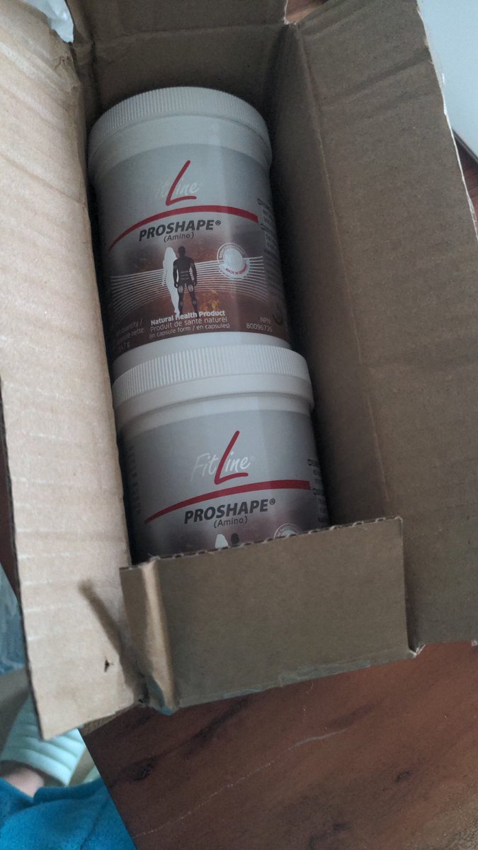 dorisyincpa's tweet photo. I just shipped two bottles of PM Amino to Montreal !

To create GCV record is my task. Both seller and buyer are working hard on it.  

I know many pioneers want high value big products and ignore small items. 

A thousand miles begins with a single step. If we don't do it from small items how can we create consensus to prove to CT and merchants that we support GCV? 

If they don't have confidence on us, they dare not provide big items high value except some merchant charges high Pi amount with low consensus price who wants to hoard Pi.

We can check our home if we have good new products probably we don't use it but other pioneers need it.

This pioneer who barter Amino from me because he wants to grow strong muscle but I don't want too much muscle 💪.Therefore he is very happy to get this high quality high value products 🙏

So both of us are happy with this GCV transactions!

Let's do it GCV 🌹🌹🌹🌹

Doris Yin 🪷🪷🪷