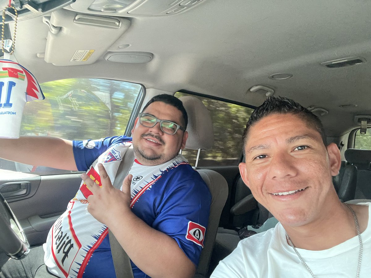 Rumbo a San Salvador con un buen amigo pampero