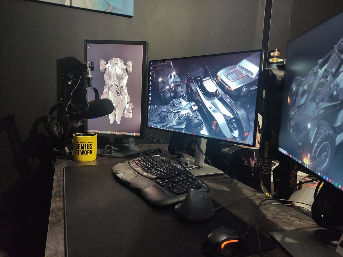 LukaszLiszko's tweet photo. I finally have the entire streaming setup, so get ready for test streams next week where  I'll show how I create 3D models, retouch photos, or let's chat about  some interesting topics 😉 #streamingsetup #streamingartist #streamer https://t.co/AdaRZ5ZywO