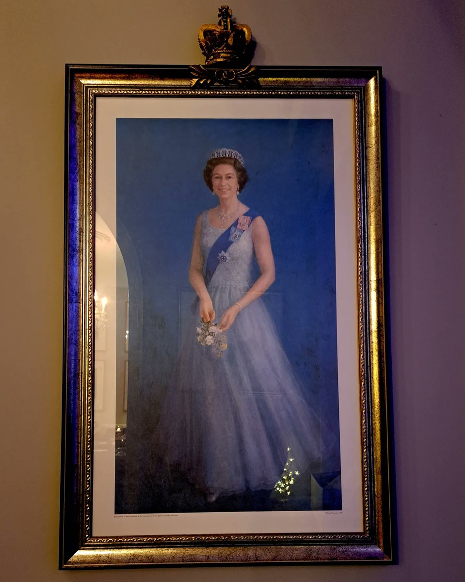fashiondiva1984's tweet photo. *shoes inspired by Kate Middleton (Princess Catherine)
#atlantageorgia #thequeen #queenelizabeth2 #pinuphair #vintagehair #vintagefurcoat #britishcommunity #anglophile https://t.co/pdZi318N7a
