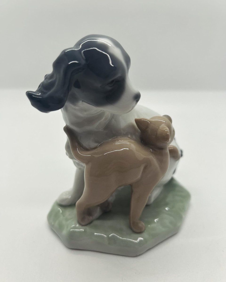 HTNantiques's tweet image. Newly added for sale! #nao by #lladro #dog and #cat

Lots of individual #antique and #vintage #gift #giftideas at:

happinessnostalgia.etsy.com

#gifts #giftsforhim #giftsforher #giftinspiration #home #decor #homedecor #MHHSBD #smallbusiness #smallbiz