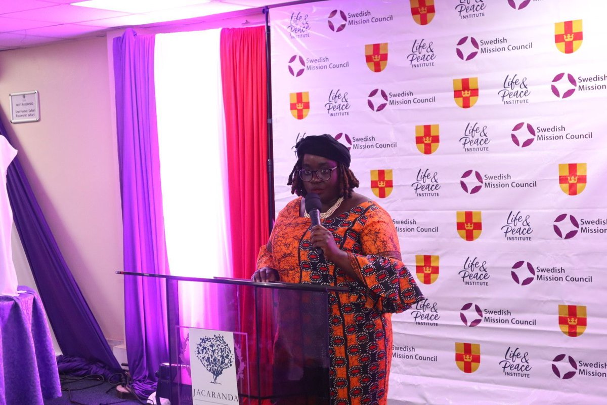 LPI_voices's tweet photo. 🎊 Today, we launched our latest publication, "Pushed to the Brink: Perceptions and Experiences of Urban Violence in Nairobi" - https://t.co/veowMusPKX Explore the lived experiences of urban violence in Nairobi's informal settlements and its impacts on community and trust. https://t.co/1MyooxJtig