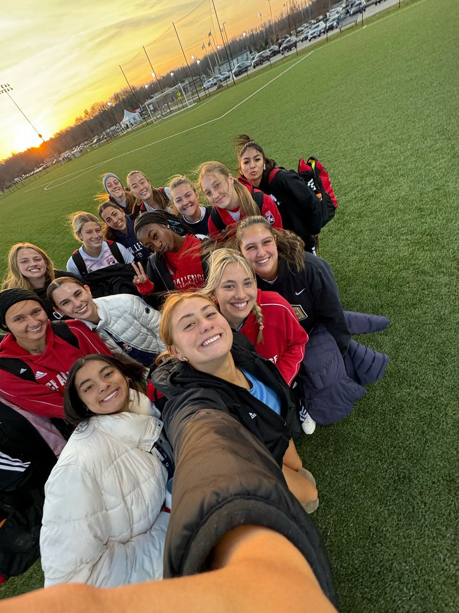 Challenge 06 ECNL-R (@csc06ecnlr) on Twitter photo Complete team effort this morning to kick off ECNL RL St Louis 1-0 win vs <a href="/OhioGalaxies/">Ohio Galaxies FC</a> RL 06/05
<a href="/nadiaelhaimer/">Nadia Elhaimer</a> ⚽️
<a href="/JaymeSantasiero/">Jayme Santasiero</a> 🅰️
Dominant Clean Sheet ❌🥅❌ <a href="/Trinity_J_2025/">Trinity Jefferson</a> <a href="/bragg_jorja/">Jorja Bragg</a>
<a href="/grace_t1324/">Grace Tomlinson</a> <a href="/chloemurr06/">Chloe Murr</a>
<a href="/KaileeMaddox/">Kailee Maddox</a> <a href="/ashm_13_/">Ashley Aguilera</a> CC <a href="/ammy_osorio/">Ammy Osorio</a> Complete team effort this morning to kick off ECNL RL St Louis 1-0 win vs <a href="/OhioGalaxies/">Ohio Galaxies FC</a> RL 06/05
<a href="/nadiaelhaimer/">Nadia Elhaimer</a> ⚽️
<a href="/JaymeSantasiero/">Jayme Santasiero</a> 🅰️
Dominant Clean Sheet ❌🥅❌ <a href="/Trinity_J_2025/">Trinity Jefferson</a> <a href="/bragg_jorja/">Jorja Bragg</a>
<a href="/grace_t1324/">Grace Tomlinson</a> <a href="/chloemurr06/">Chloe Murr</a>
<a href="/KaileeMaddox/">Kailee Maddox</a> <a href="/ashm_13_/">Ashley Aguilera</a> CC <a href="/ammy_osorio/">Ammy Osorio</a>