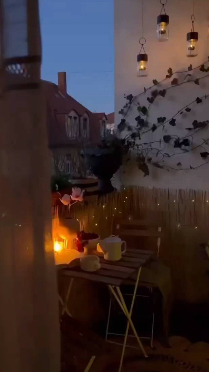 Use your ⳿footsteps ⳿to ᠍measure the ​world ᠎and ⬝your ᱸeyes ᠎to ‍record ‍the ᱸscenery.