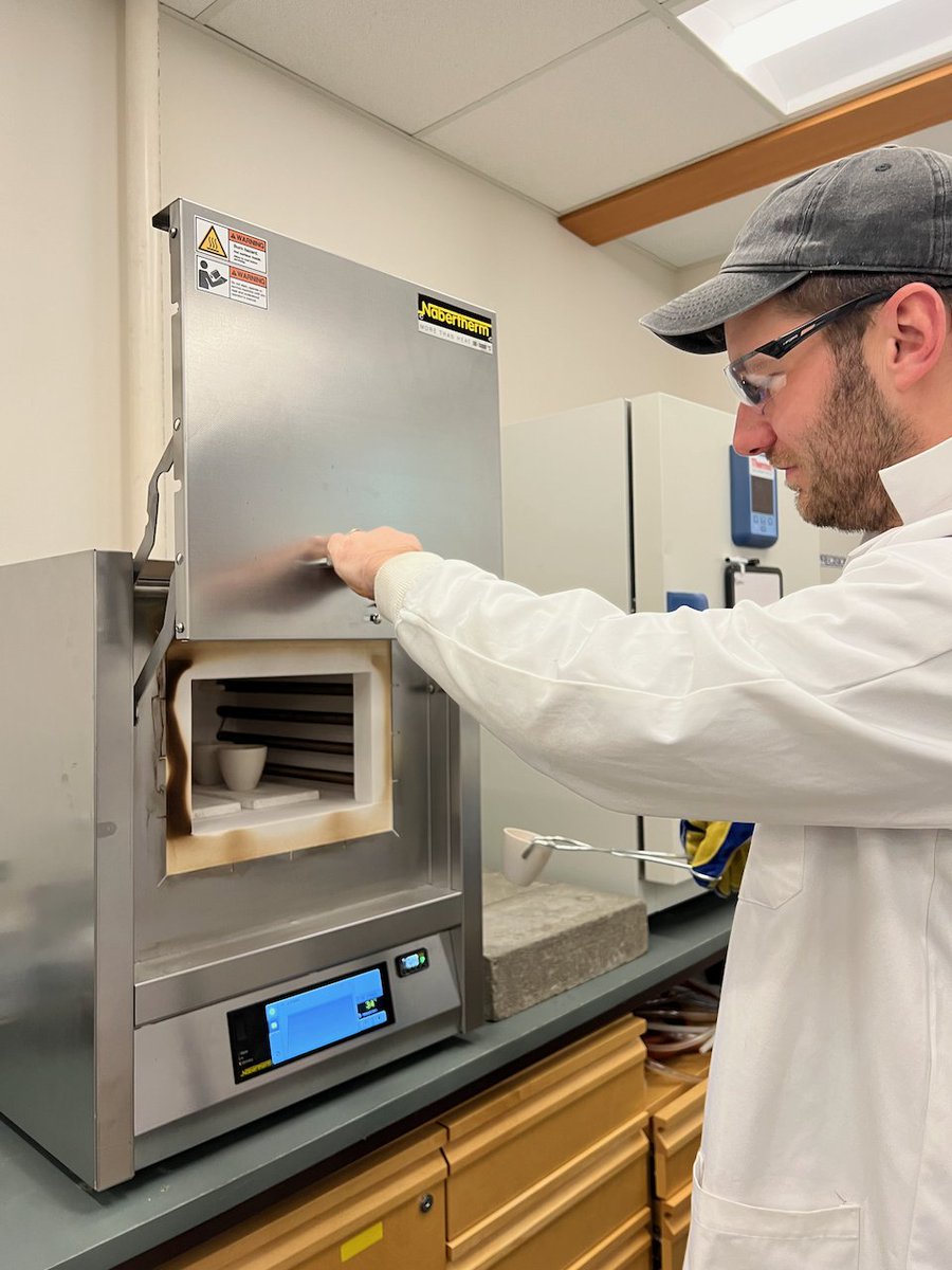 Exploring high temperatures with precision! 🔥 Welcoming the Nabertherm 1100°C High Performance Muffle Furnace to our lab family. Our skilled technician is already putting it through its paces! #NALS #thisisunbc #InnovationInScience #NorthernAnalyticalLabs