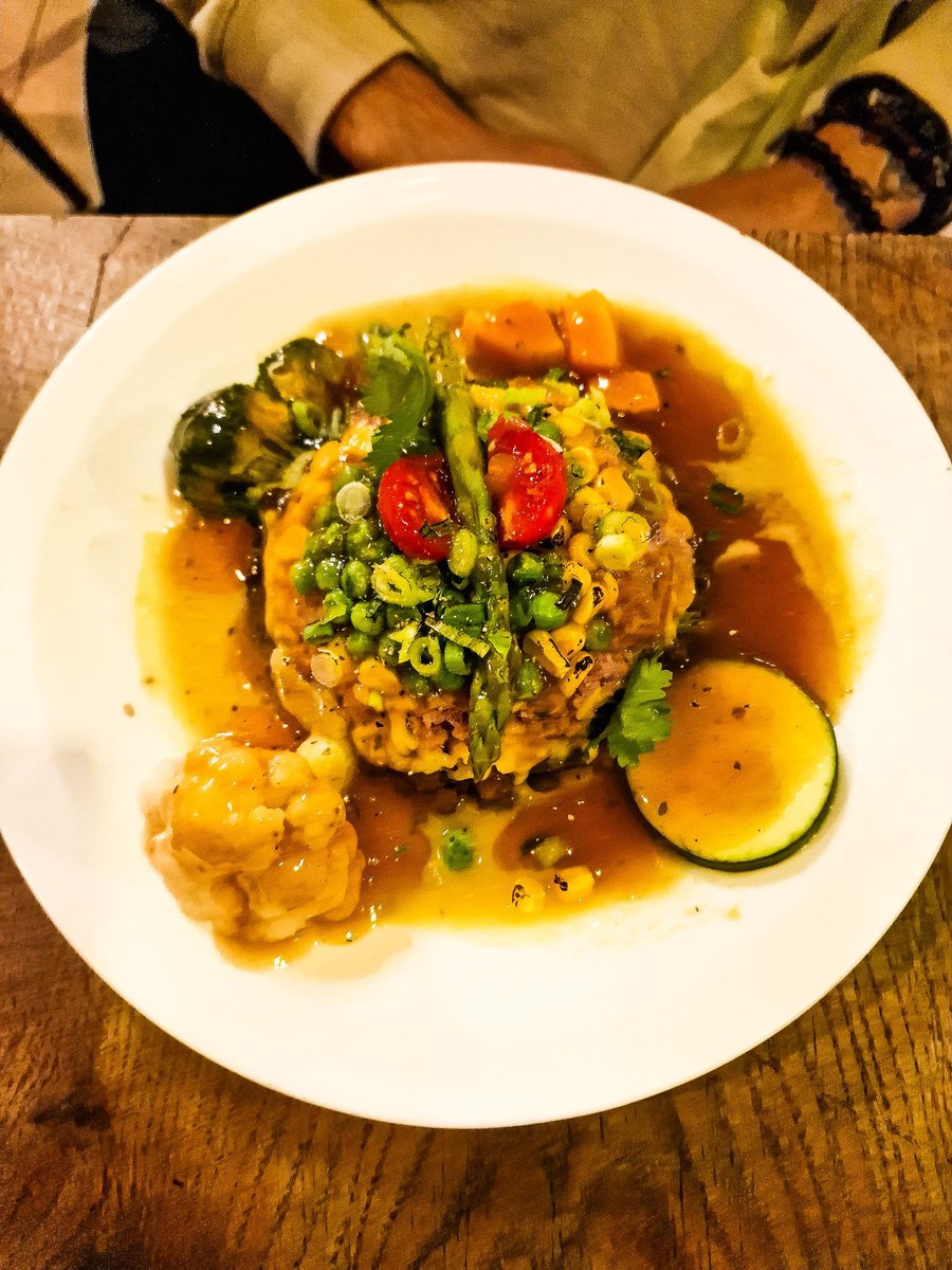 goplantbased_me's tweet photo. Lentil and Potato Pie with a rich Onion Gravy 💚😋 https://t.co/WN5gRwBqJZ