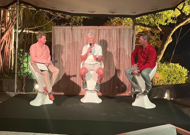 Kit Alexander (@kitonthecourse) on Twitter photo Amazing evening hosting a motivational talk with <a href="/HillF1/">Damon Hill</a> and <a href="/MCampbellgolf/">Michael Campbell</a> for the #MCBTourChamp. Absolute pleasure and privilege to hear their incredible stories and insights. Thank you for being so fantastic Damon and Michael.
👏👏👏
<a href="/euLegendsTour/">Legends Tour</a> Amazing evening hosting a motivational talk with <a href="/HillF1/">Damon Hill</a> and <a href="/MCampbellgolf/">Michael Campbell</a> for the #MCBTourChamp. Absolute pleasure and privilege to hear their incredible stories and insights. Thank you for being so fantastic Damon and Michael.
👏👏👏
<a href="/euLegendsTour/">Legends Tour</a>