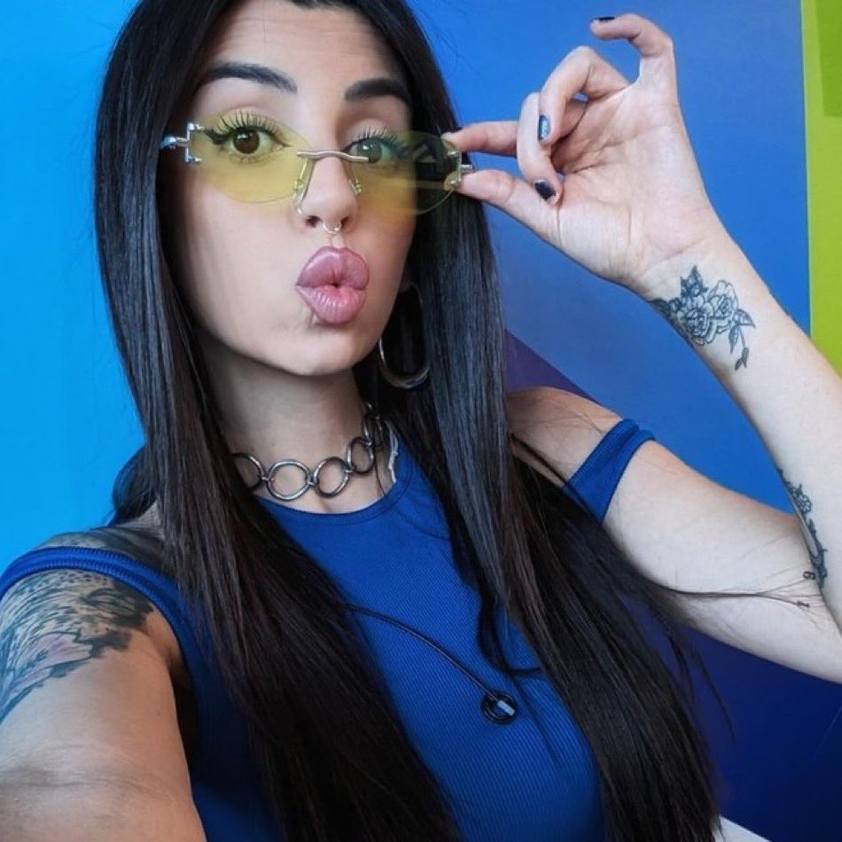 penskyx's tweet image. VOTA NAOMI GANADORA #GHVIP8D