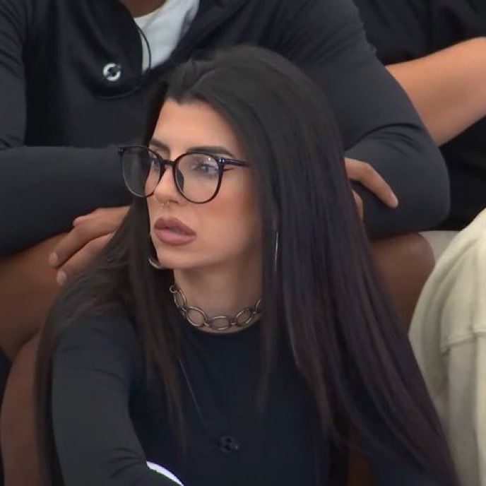 penskyx's tweet image. VOTA NAOMI GANADORA #GHVIP8D