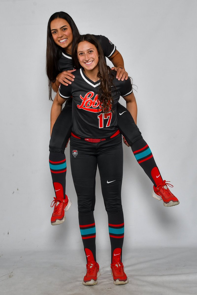 UNM Softball tweet media