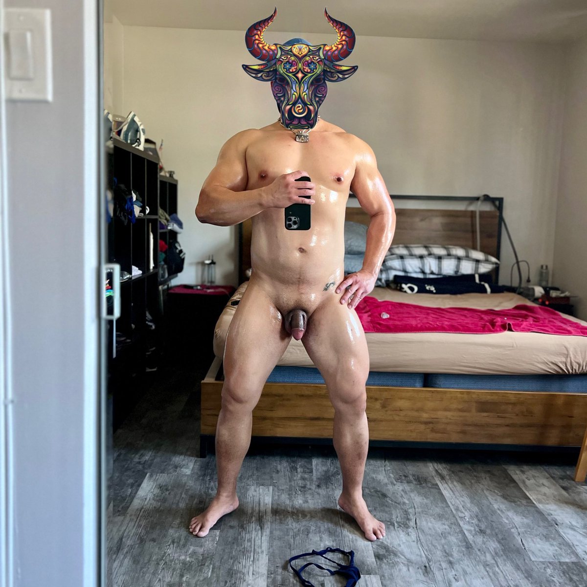 msclbll's tweet photo. Look what I found! An old pic when I didn’t lock up my nub. What do you think? https://t.co/S2kn9Ckr8L