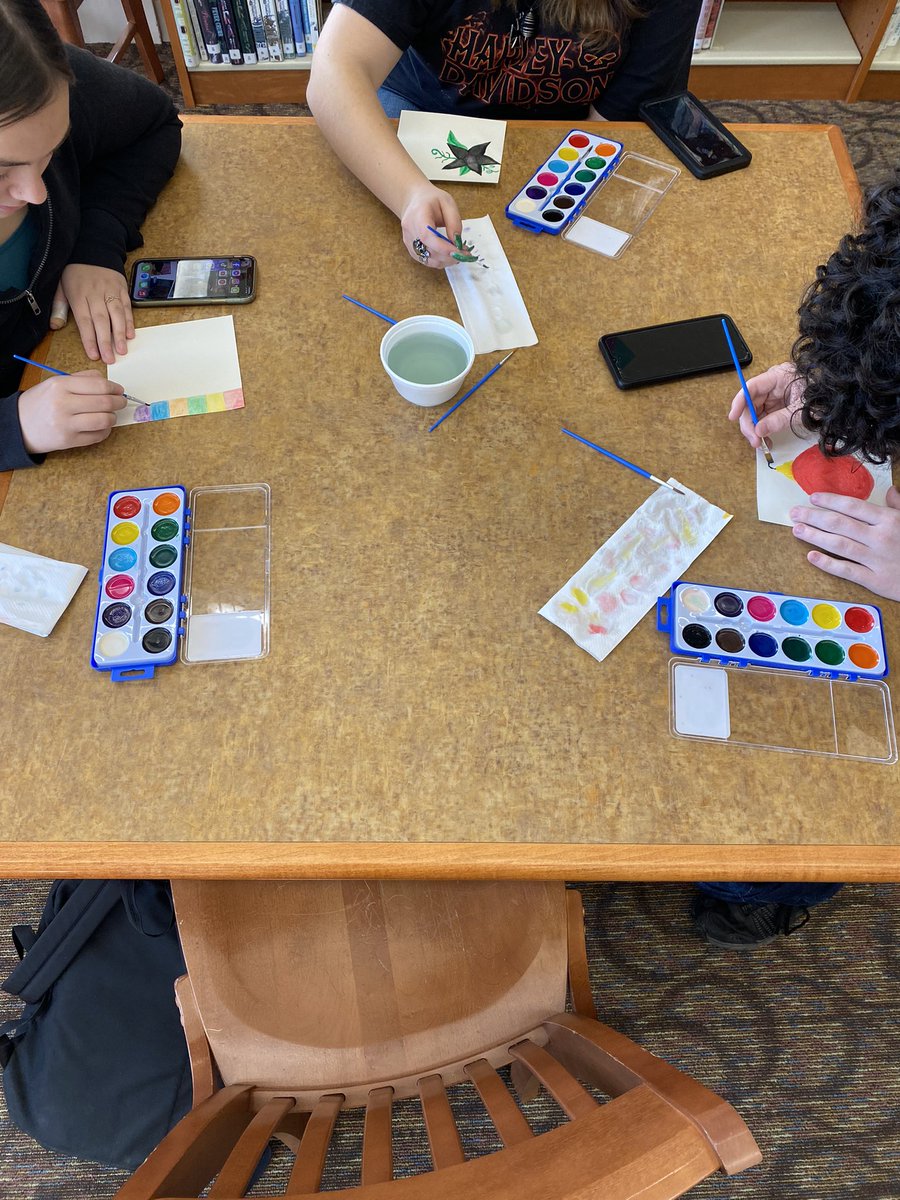 ms_ckramer's tweet photo. The best Friday’s are Club Friday! ❤️🖌️🎄#Watercolor #GettingFestive https://t.co/58t8Er3DoP