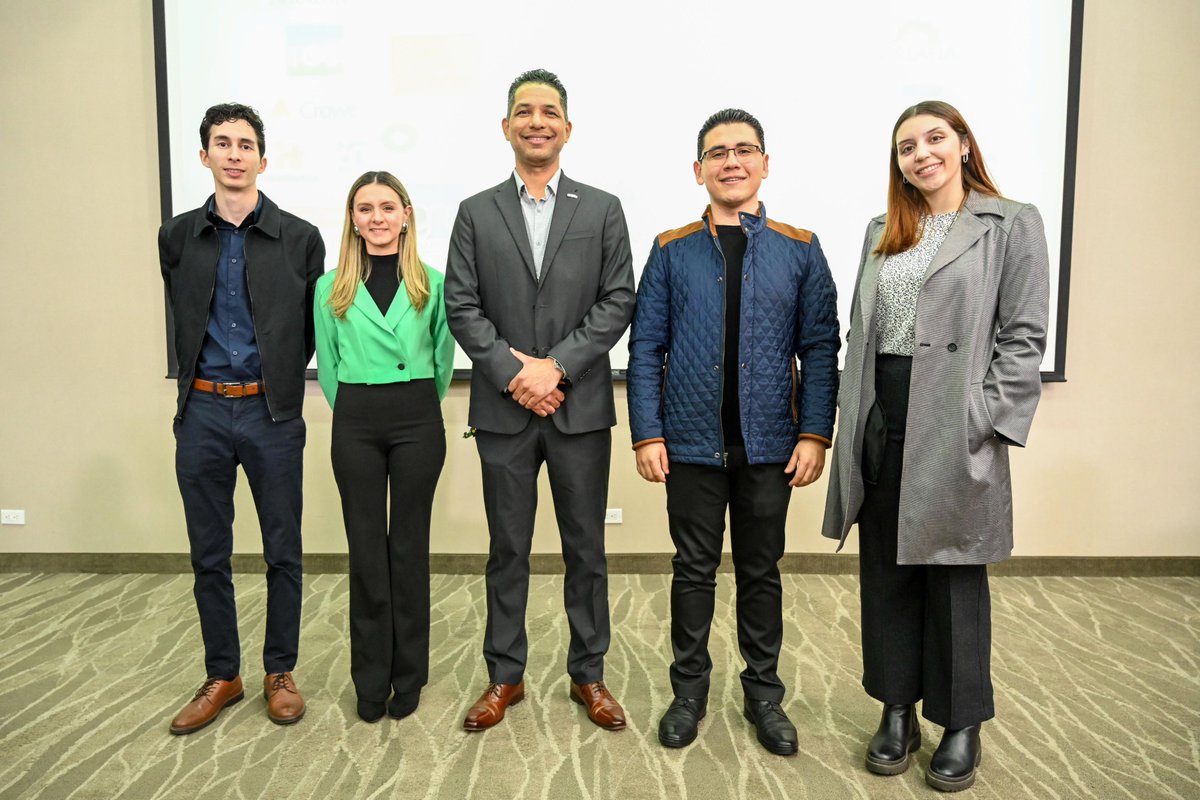 4FrontED tweet media