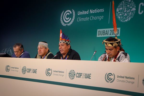 Servindi's tweet photo. 🌎 #Mundo Denuncian violaciones contra los PIACI en COP 28 → https://t.co/Lc1pQN61M3

Organizaciones indígenas de la Amazonía peruana denunciaron en la Conferencia de la ONU sobre Cambio Climático (COP 28) la grave situación que atraviesan los PIACI. https://t.co/jQizt03OXk