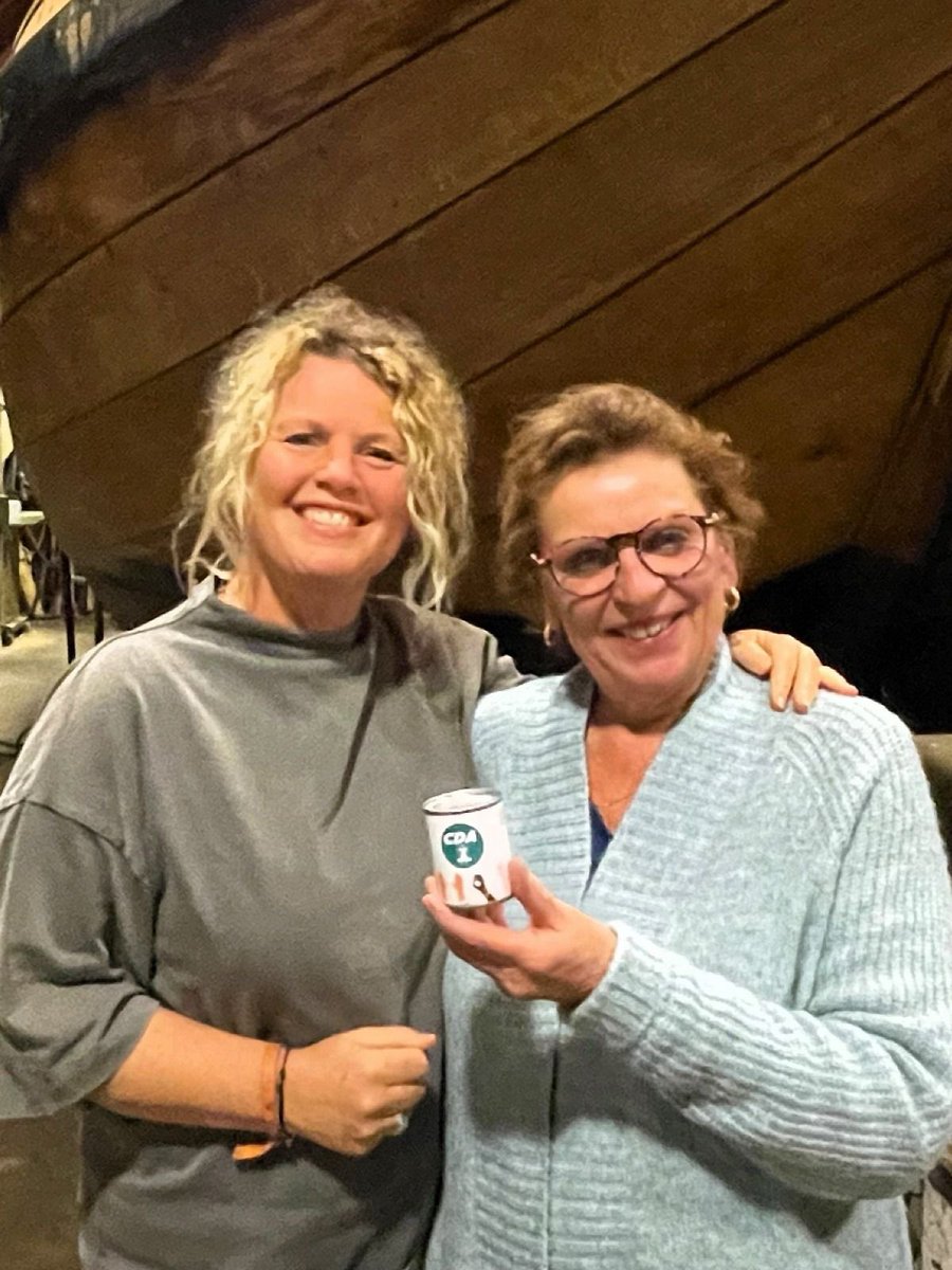 Ieder jaar zet CDA Huizen de vrijwilligers van een van de vele verenigingen in Huizen in het zonnetje. Daniëlle: al deze mensen die zich als vrijwilliger inzetten voor hun vereniging zijn onmisbaar voor onze samenleving,