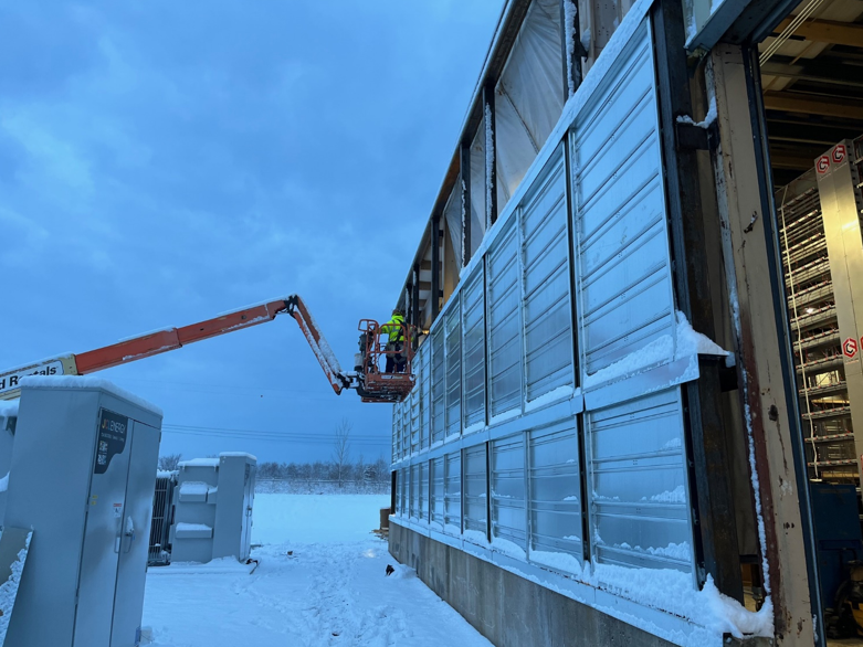 TeraWulfInc's tweet photo. Christmas came early at Lake Mariner this year!

All of Building 3's @CloudCoreFab Hydra racks are officially installed ✔️ and the South wall louvers are nearly complete! Big thanks to our operations team for this early present 😉 https://t.co/WixztMEb6N