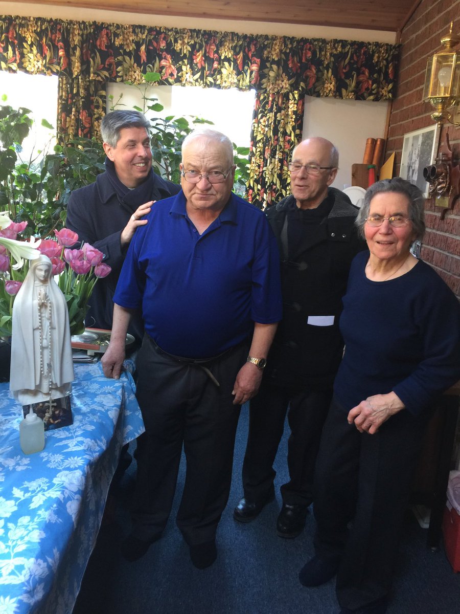 CapitalFish's tweet image. Visit of Monsignor Jose Bettencourt to my friends Abel and Carminda Sousa.