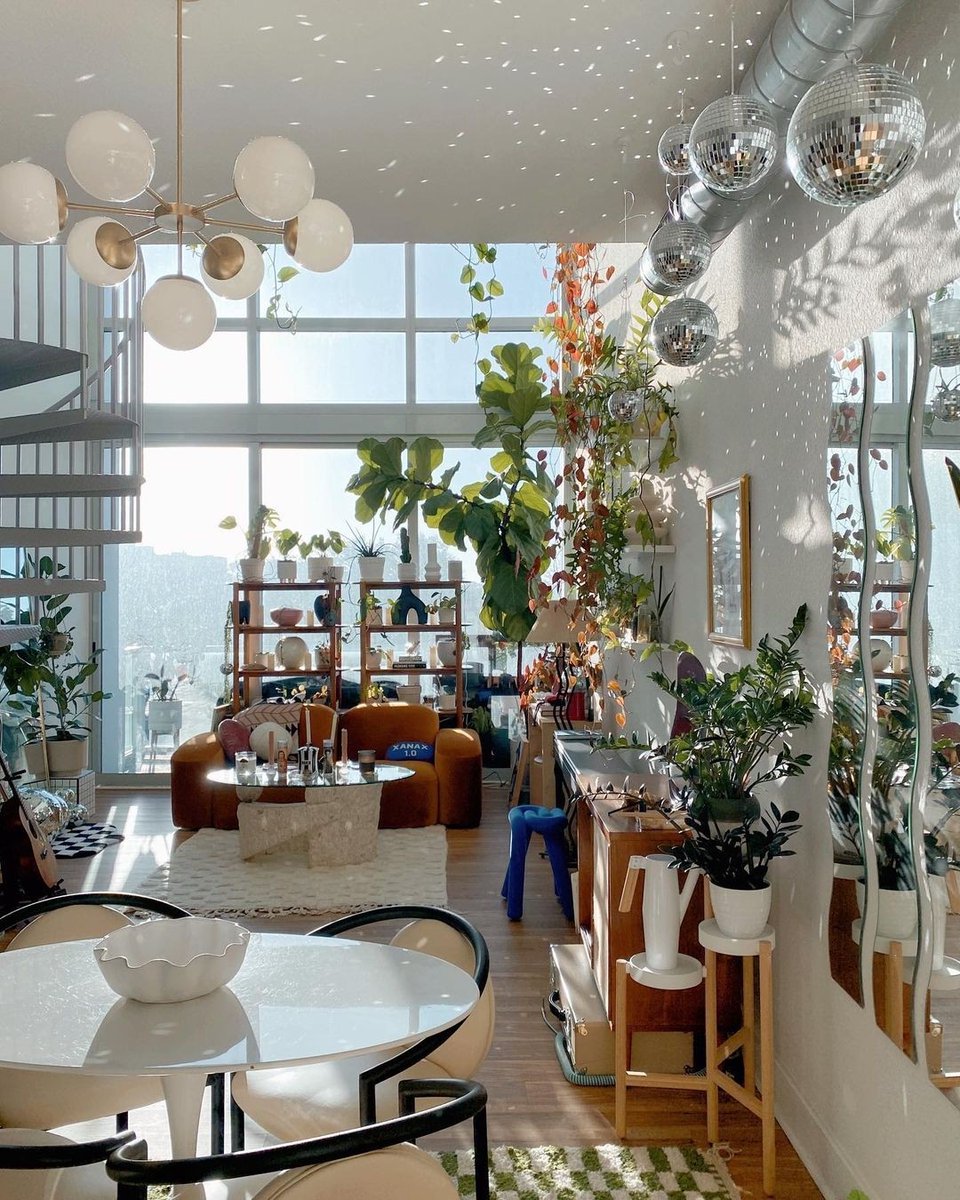 ELLEDecoFR's tweet photo. L'endroit parfait pour décompresser ❤
📸 @orlandoplantlady
#homedecor #interiorlover #cozyvibes #squiggles #actualhomesofinstagram #decorstyle #lightandbright #vibes #interiordecorating #homeandliving #apartmenttherapy https://t.co/T300vvacba
