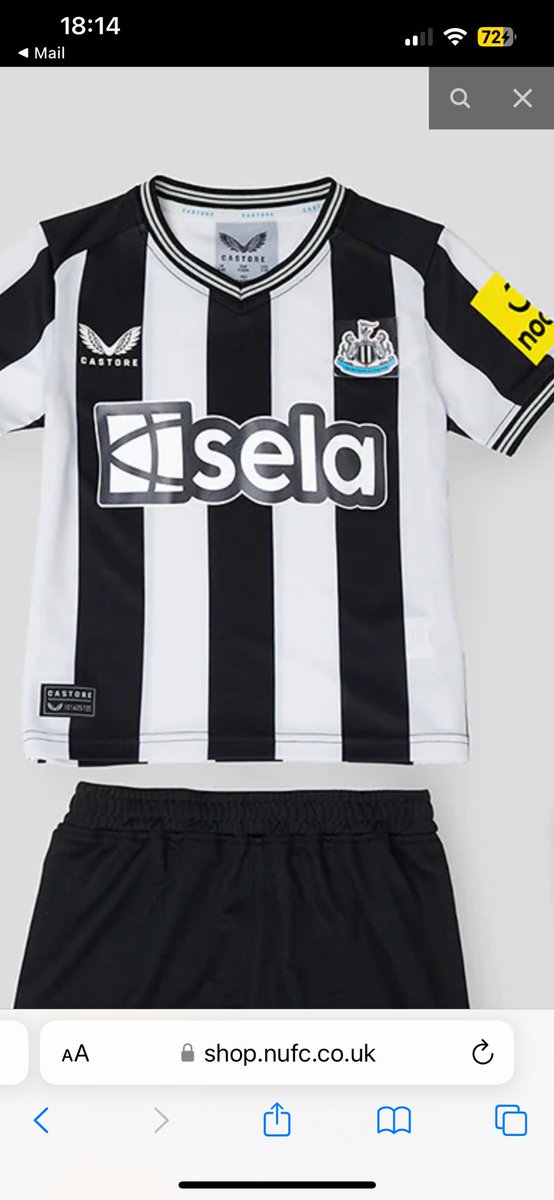 Chrismarshnufc's tweet image. Is the club badge just a square sticker on the kids home kit surely not  #nufc