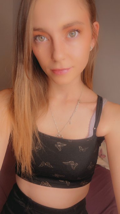 Retweet if you like my eyes   Link in comments https://t.co/06CN04FeiI