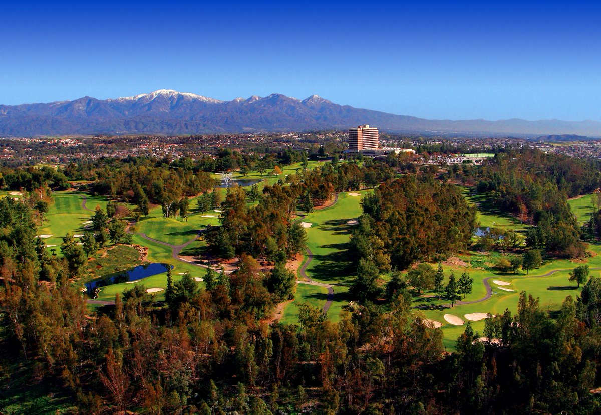 Come and celebrate the Holiday Season at the Pacific Palms Resort where one can enjoy comfy accommodation, a delicious dish at our own Red Restaurant and a round of golf on one of our PGA designed courses at the Industry Hill Golf Club!