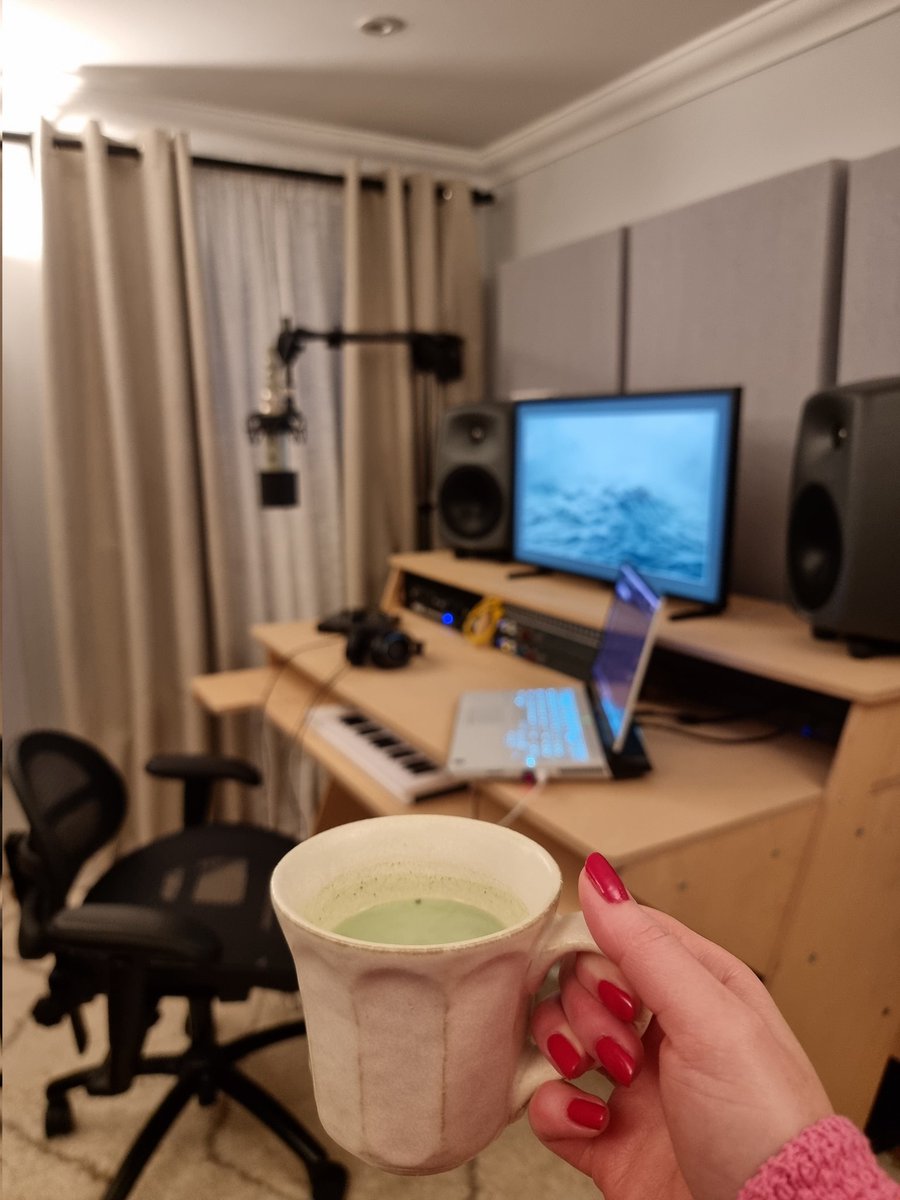 andreakrux's tweet photo. New sample library in the works!🎤🎤🎶🎵 and matcha 🍵for fuel! 🤍🤓😄 https://t.co/Tro7YPKJ5W