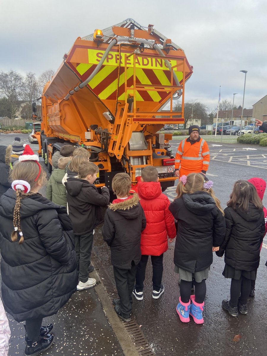 Classes were thrilled to get a visit from @NETrunkRoads this week and find out about how gritters work. We now have the hard task of thinking of a name to call the newest gritter of the fleet!