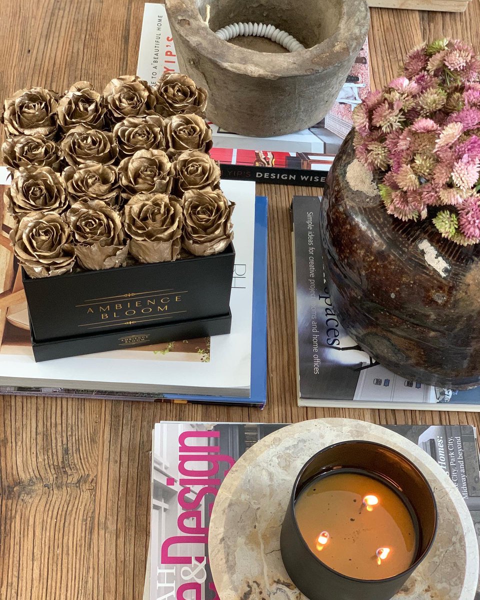 #coffeetablestyling #femaleownedbusiness #interiorstylist #interiordesignloverstour #vintagestyle #lovedecorating #neutralhome #neutralstyledhome #neutraldecor #flowers #rose #interiordesigninspo #coffeetablestylingideas #womeninbusiness #eternityroses #preservedflowers