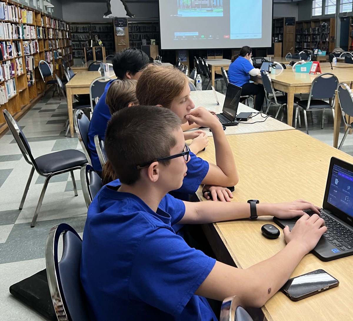 HaleCharter's tweet photo. This week is @laschools #ComputerScienceWeek. At
@HaleCharter the NASA APP Development Challenge team presented their project to industry professionals! They are getting ready to submit their project to the #NASA_ADC!
#NextGenSTEM @CTE_LLearningLA https://t.co/jItA2ApxVJ