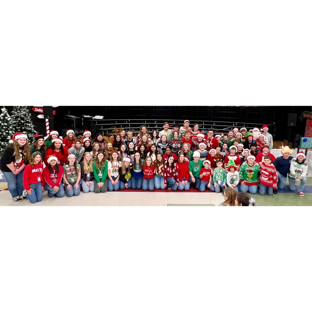 Oak Hills JH Choir! tweet media