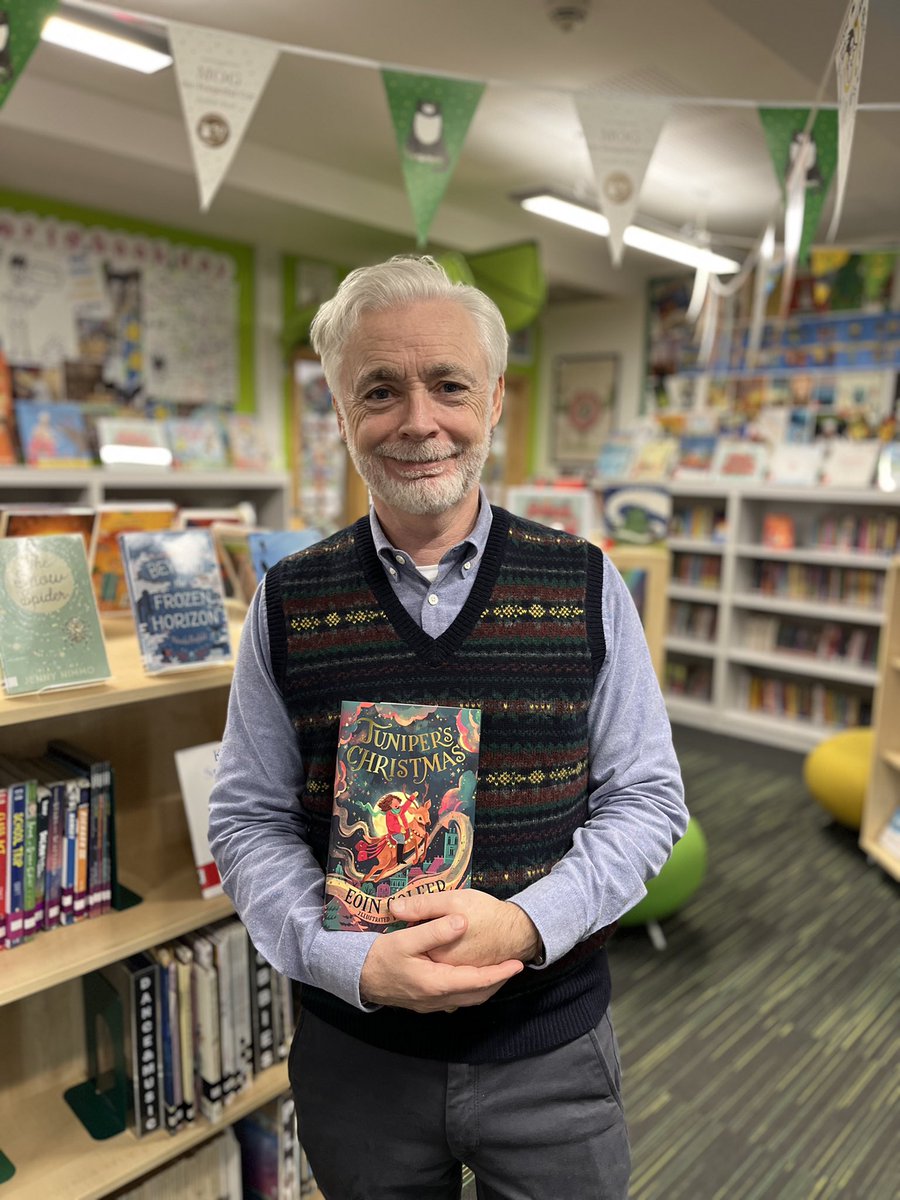 Roars of laughter at @EoinColfer ‘s #JunipersChristmas event @RPPSlondon today! Enthralled by tales of Ireland in the ‘70s; Juniper & Santa’s story; & questions about #ArtemisFowl - Eoin was a hit! Thank you Eoin, @HarperCollinsCh, @HarperCollinsUK @nomadbooks #MerryChristmas!🎄