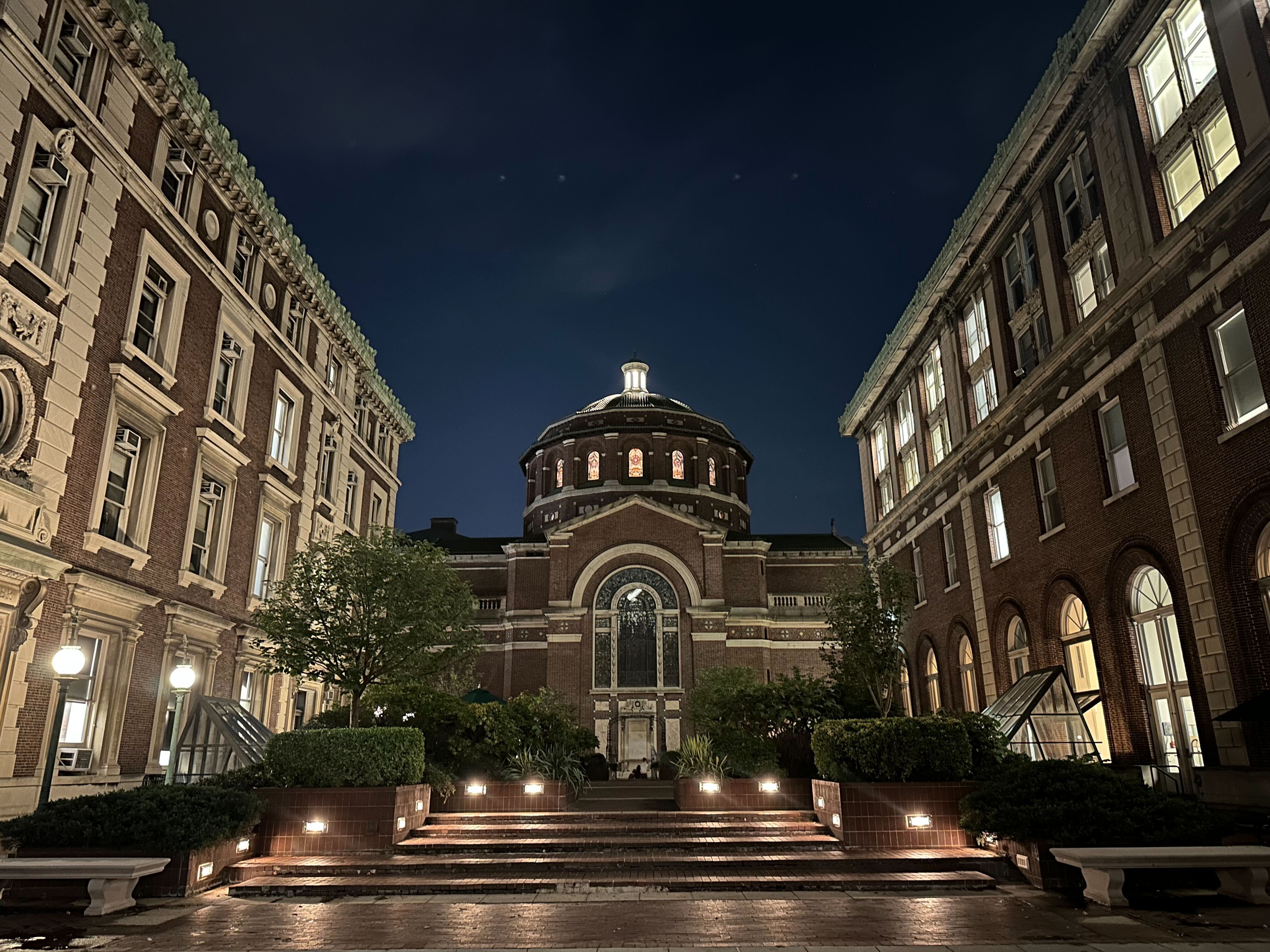 Columbia University on X: Tonight at 6 PM, St. Paul's Chapel welcomes all  members of the Columbia community to the Festival of Nine Lessons and  Carols. The evening's program includes hymns, readings