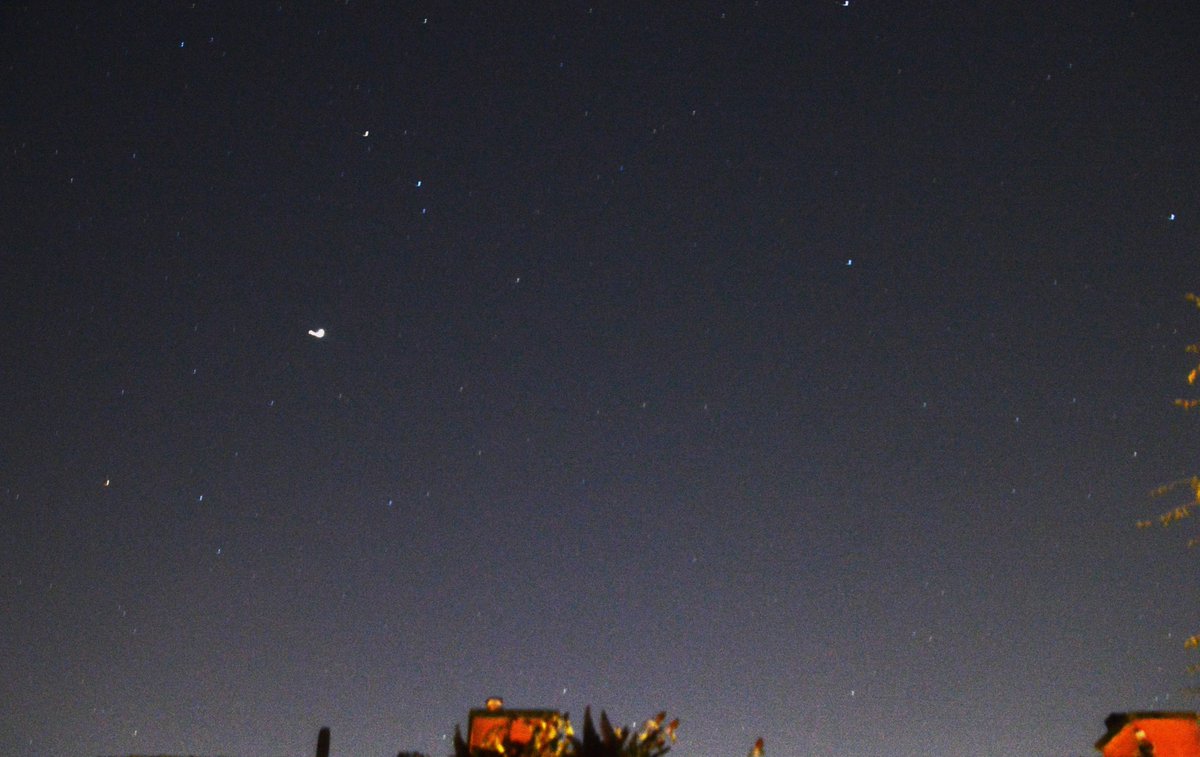 johan_klos's tweet photo. Goedenavond het werd zo nog mooi helder om Jupiter met #vissen en ook de #voerman #plejaden hopen dat #uranus er nu op staat en de #zomerdriehoek staan erbij @phi48 @waddensky_nl @Maanwijzer #alblasserdam #weerfoto https://t.co/YYawZDh2nX