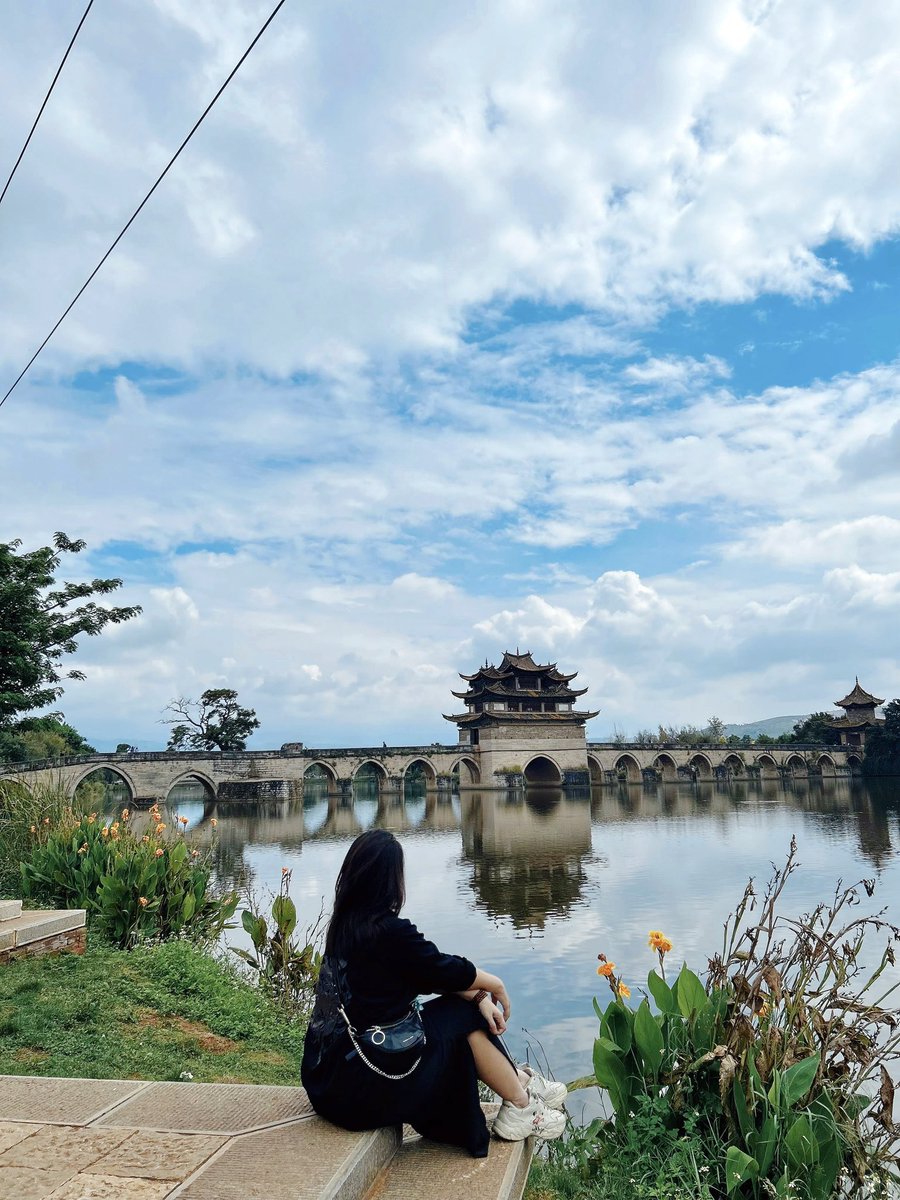 ngomai127's tweet photo. Tớ từng mong khi trưởng thành, mình sẽ thực hiện được nhiều kỳ tích, nhưng giờ đây chỉ ước ngày có cơm ăn, đêm có rượu uống, bốn mùa vui vẻ, suốt đời có người chở che. 

#vibe #mood #النصر_الرياض #growing https://t.co/EfF9eMtUoG