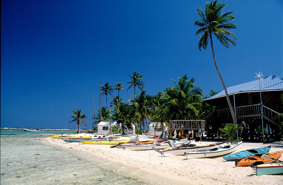 AtlasTravelLAT's tweet photo. ⛺️ Belize island glamping with @IslandExp
Island Expeditions' two island basecamps are tropical perfect and the ideal location to be active all day while being beachside and wilderness comfortable all night.

https://t.co/ZXu8prHBKA

#atlasadventuretravel #islandexpeditions https://t.co/QplV1BeiPR